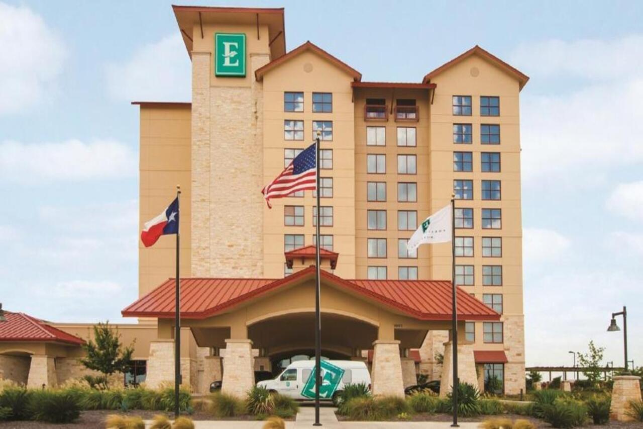 Embassy Suites San Marcos Hotel Conference Center Ngoại thất bức ảnh