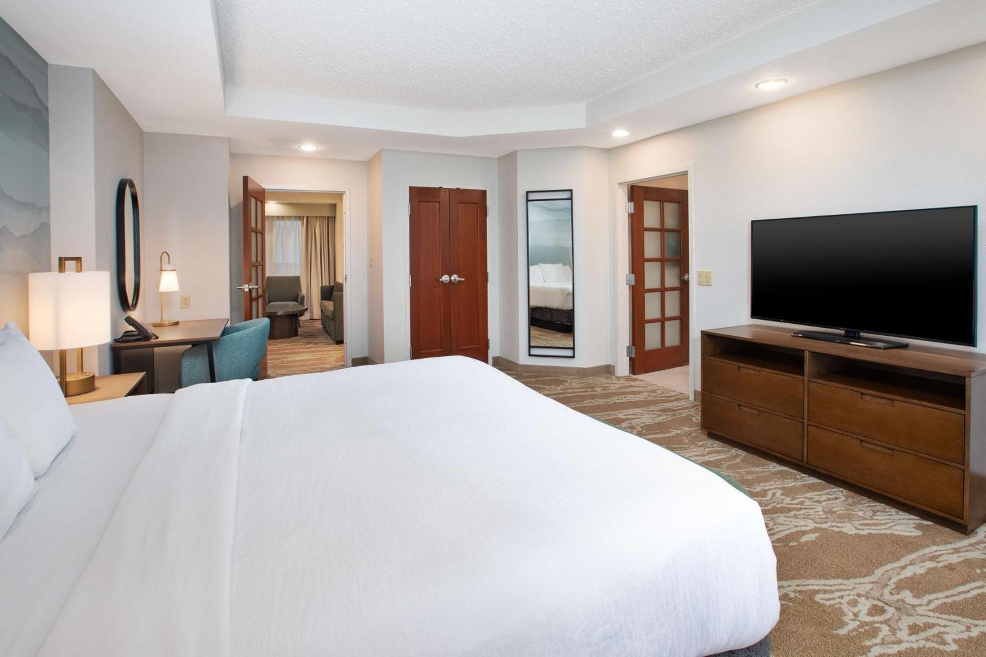 Embassy Suites San Marcos Hotel Conference Center Ngoại thất bức ảnh